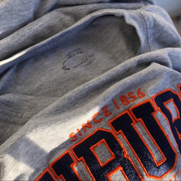 SOLD🛒 HEATHER GRAY AUBURN UNIVERSITY TEE - Picture 4 of 4
